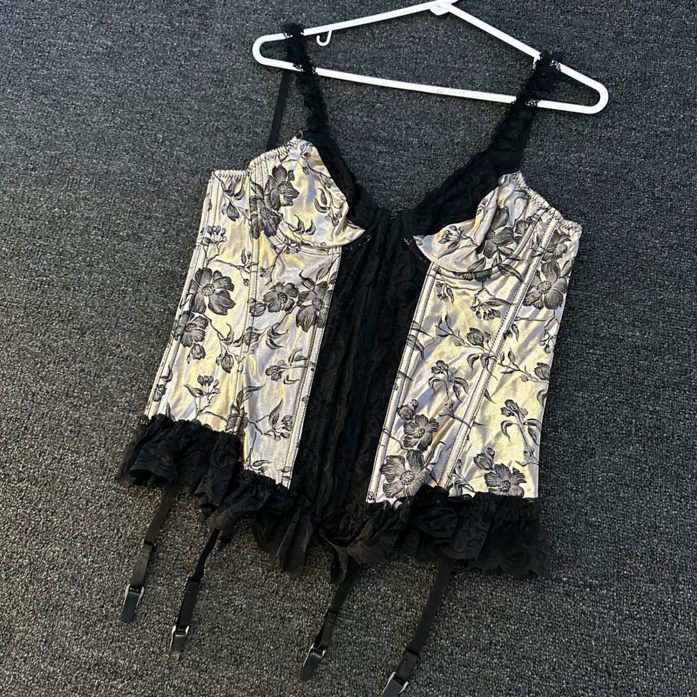 Shirley of Hollywood Corset Top Womens 36 Silver Black Good Floral Lace Goth